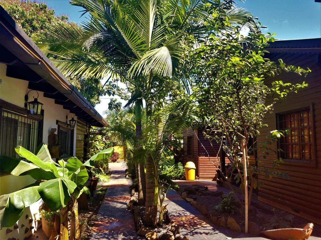 Si Mi Capitan - Cabanas & Habitaciones Puerto Iguazú Dış mekan fotoğraf