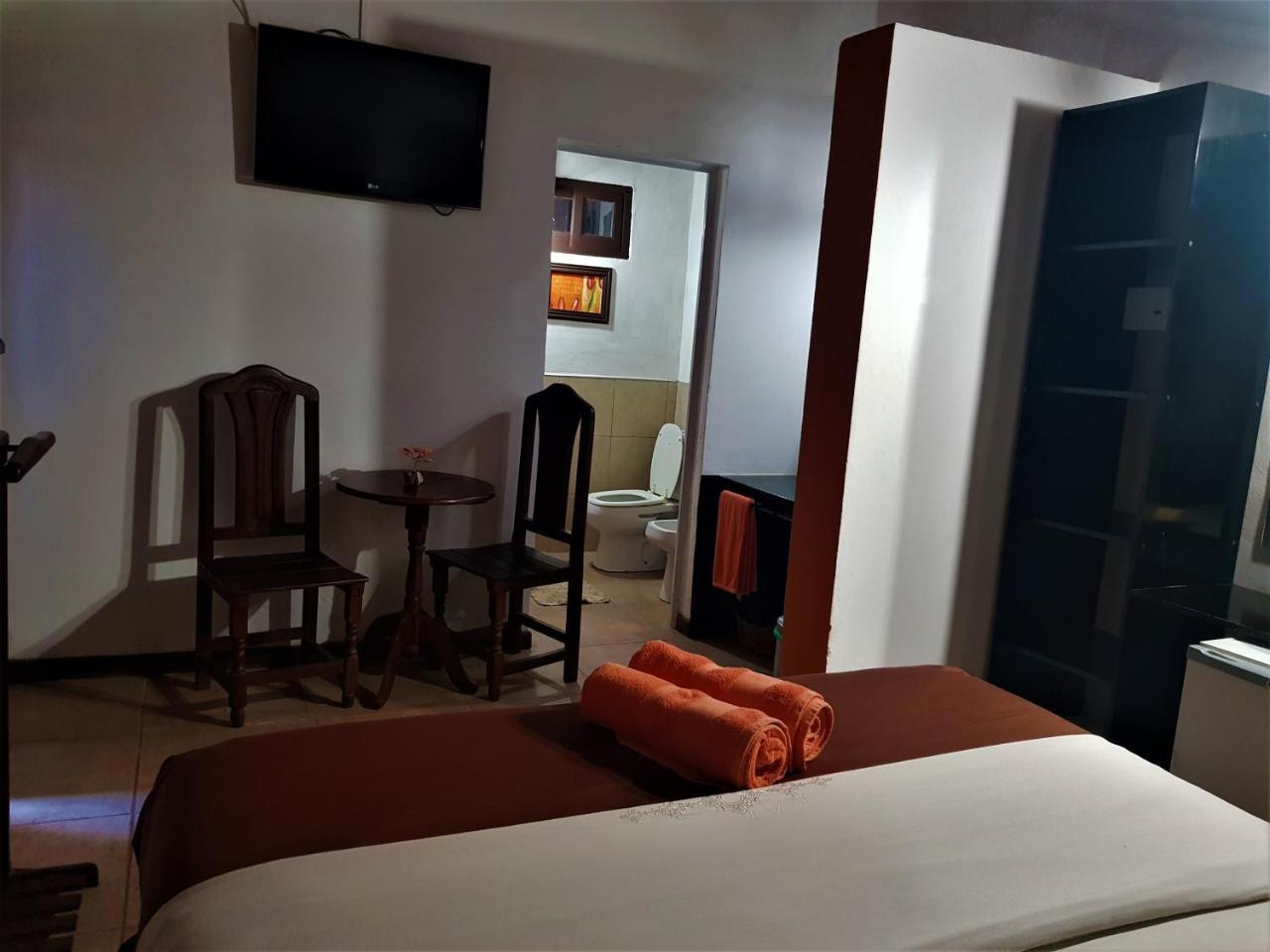 Si Mi Capitan - Cabanas & Habitaciones Puerto Iguazú Dış mekan fotoğraf