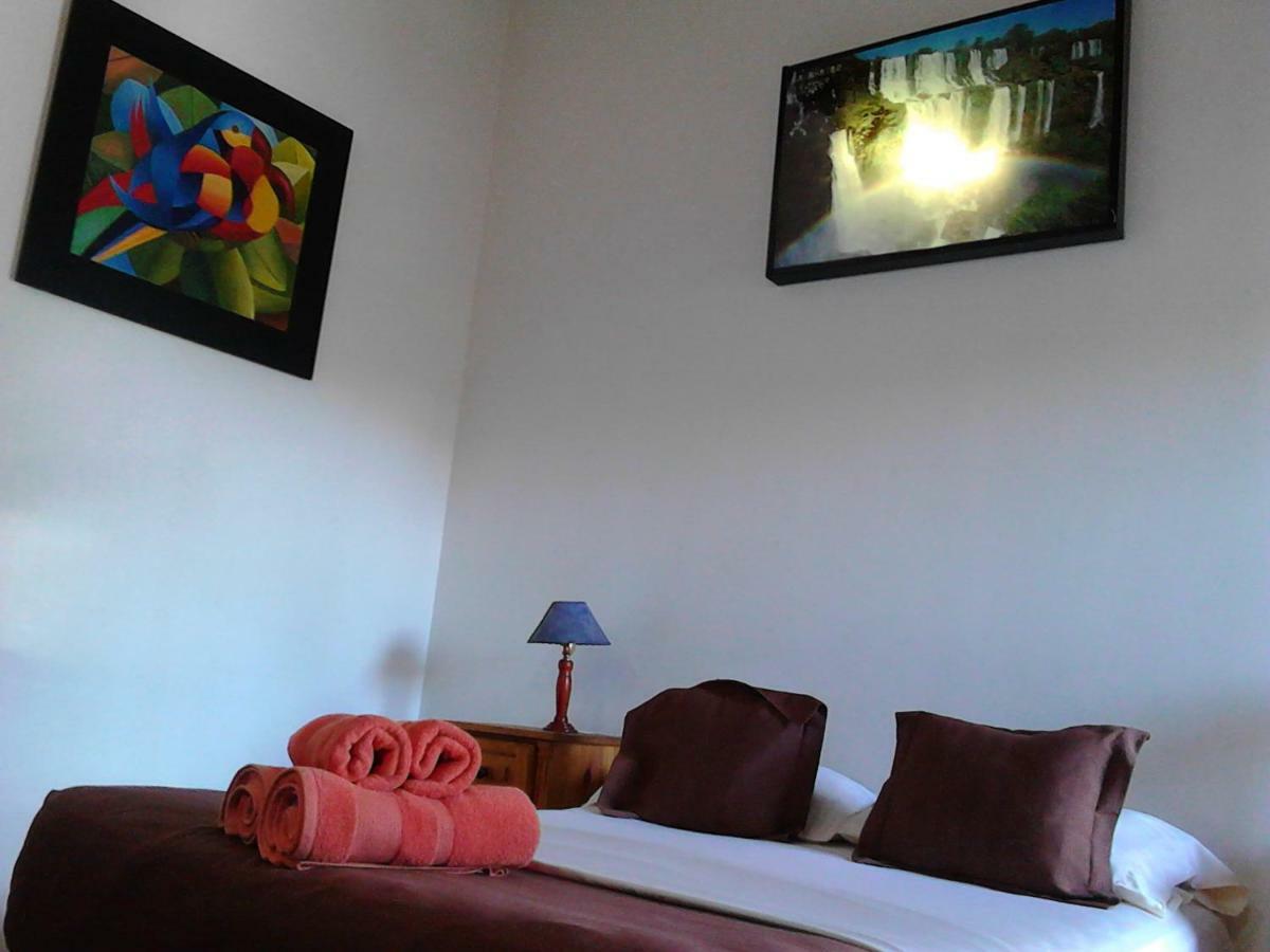 Si Mi Capitan - Cabanas & Habitaciones Puerto Iguazú Dış mekan fotoğraf